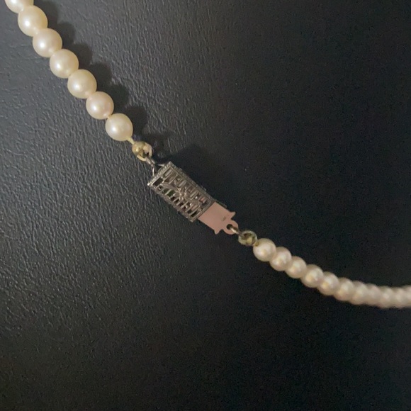 Women’s Vintage Real Pearls Necklace, 16 1/2” - Picture 5 of 17